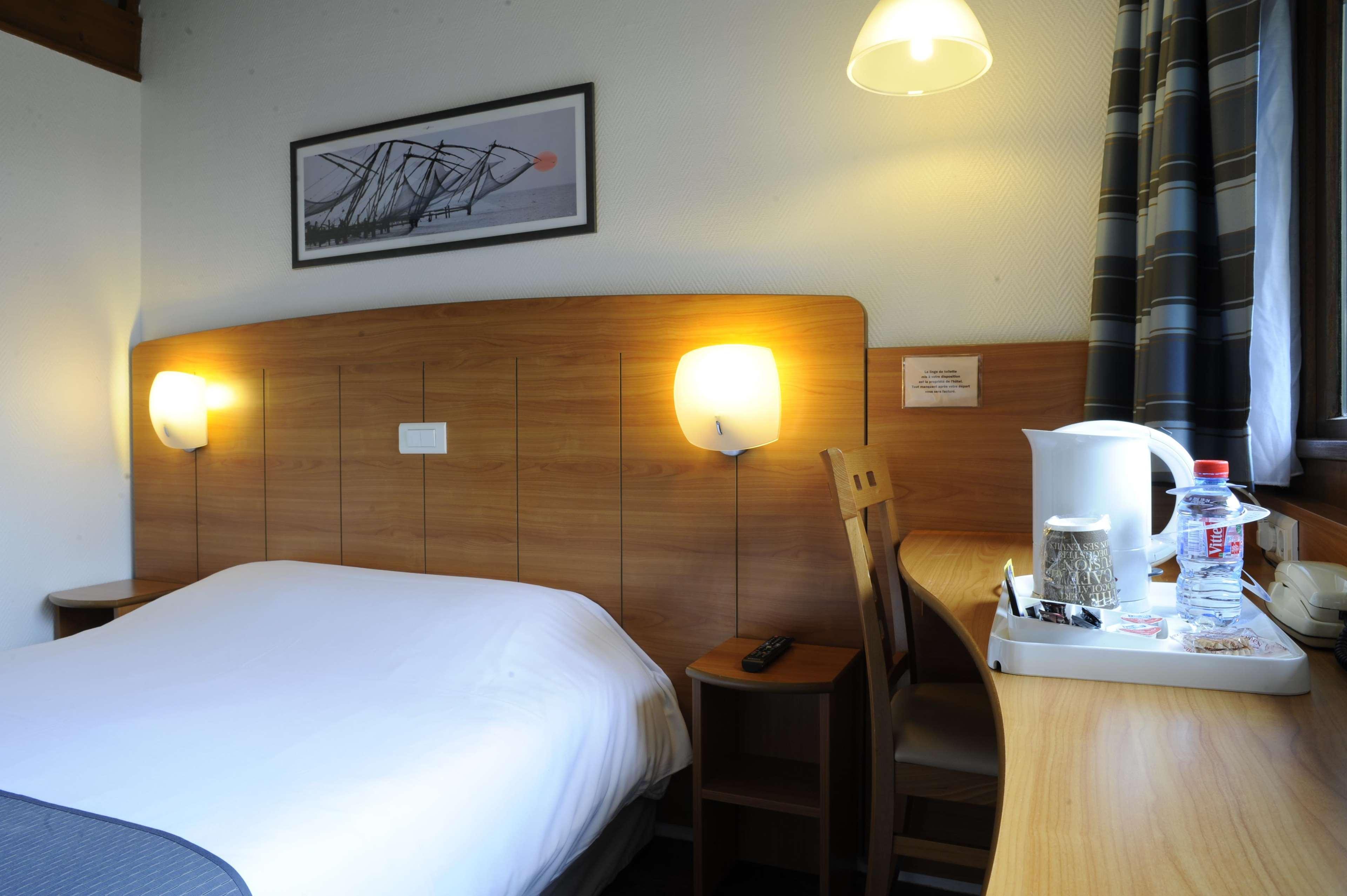 Kyriad Reims Est - Parc Expositions Ngoại thất bức ảnh