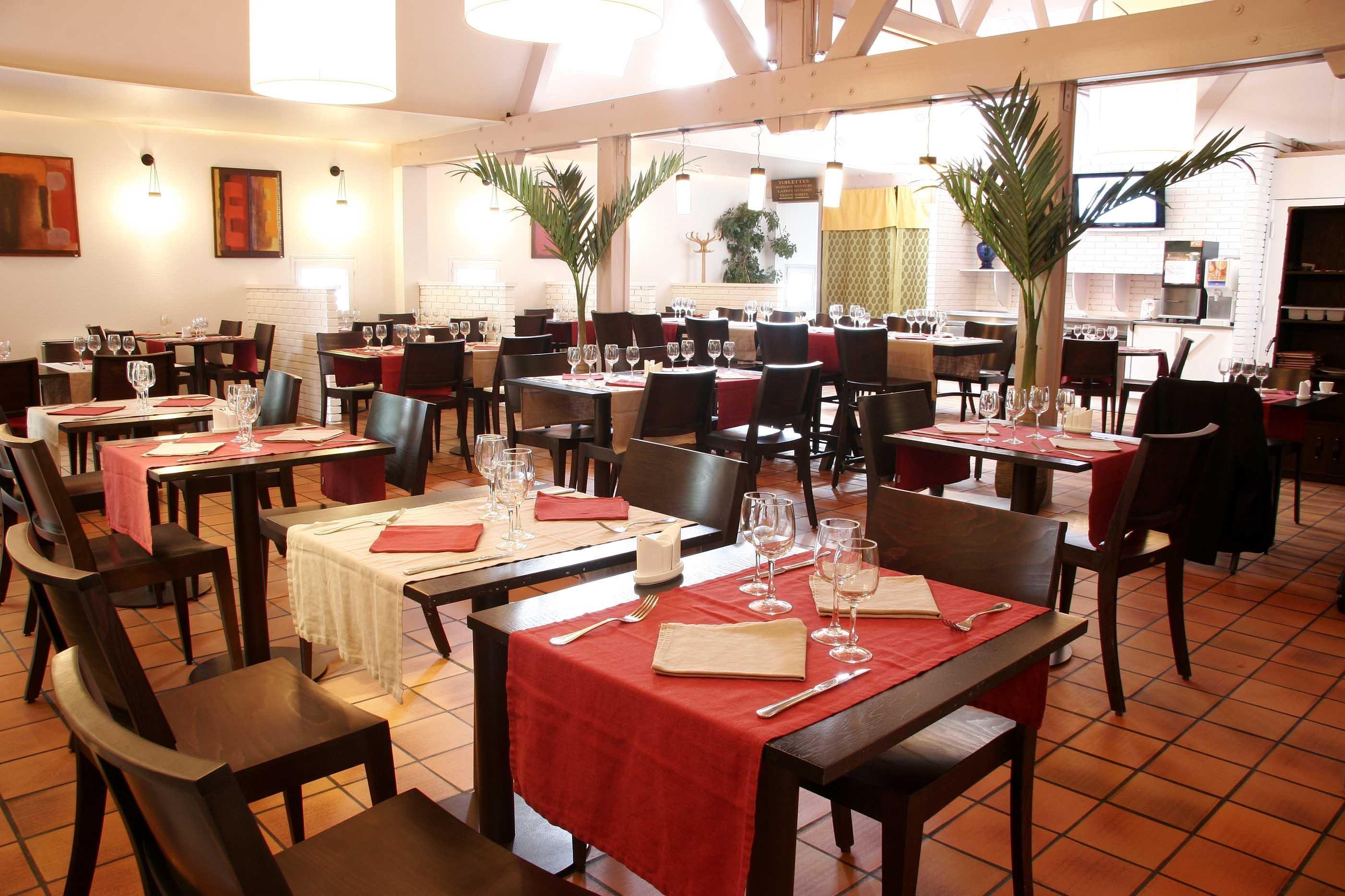 Kyriad Reims Est - Parc Expositions Ngoại thất bức ảnh
