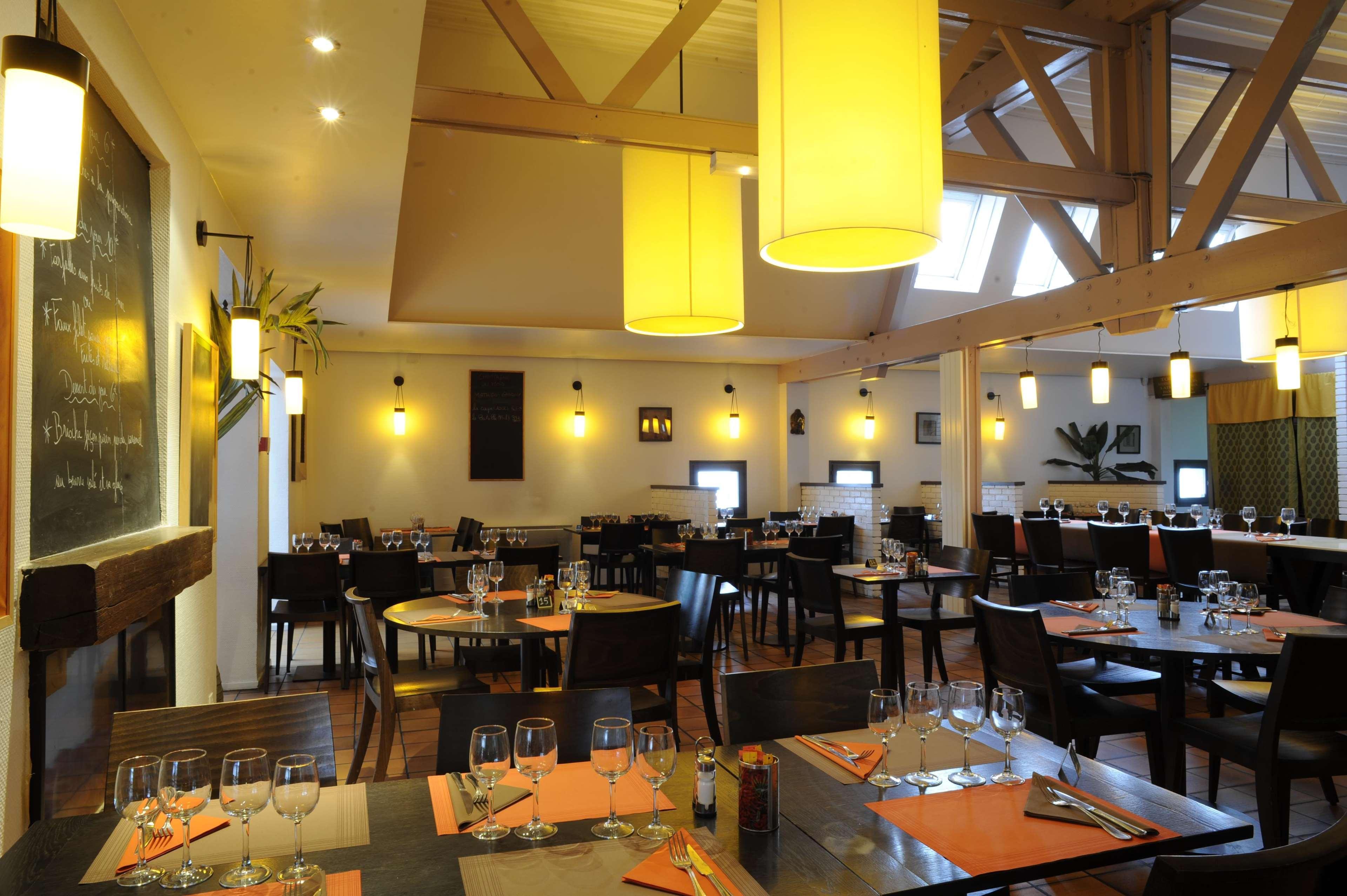 Kyriad Reims Est - Parc Expositions Ngoại thất bức ảnh
