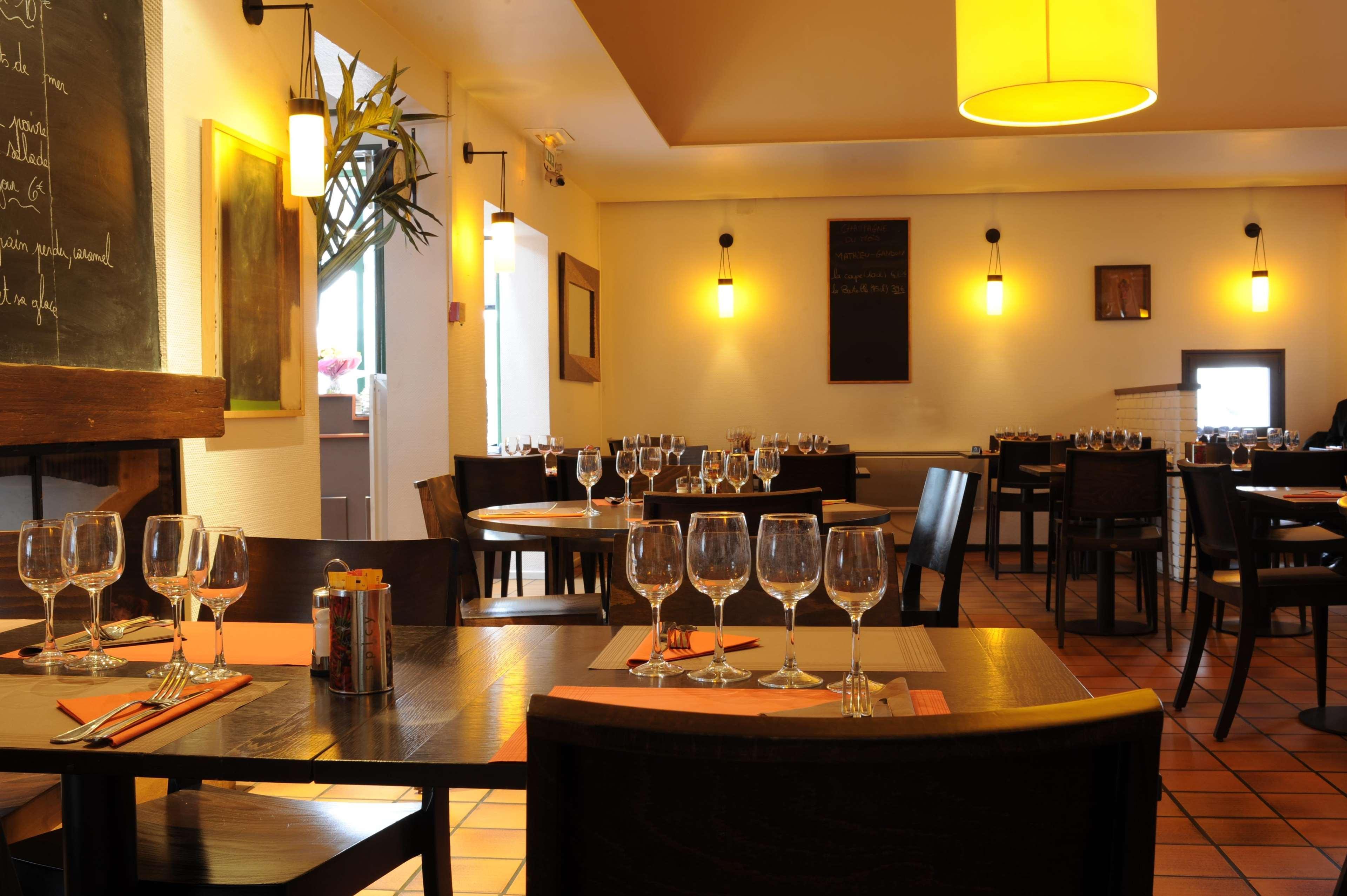 Kyriad Reims Est - Parc Expositions Ngoại thất bức ảnh